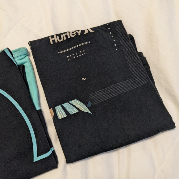 Hurley DC Shoes 2/lot Graphic Tee Size M 494 - Picture 5 of 15